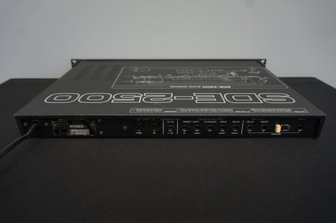 ROLAND SDE-2500 MIDI DIGITAL DELAY | signalstationpizza.com