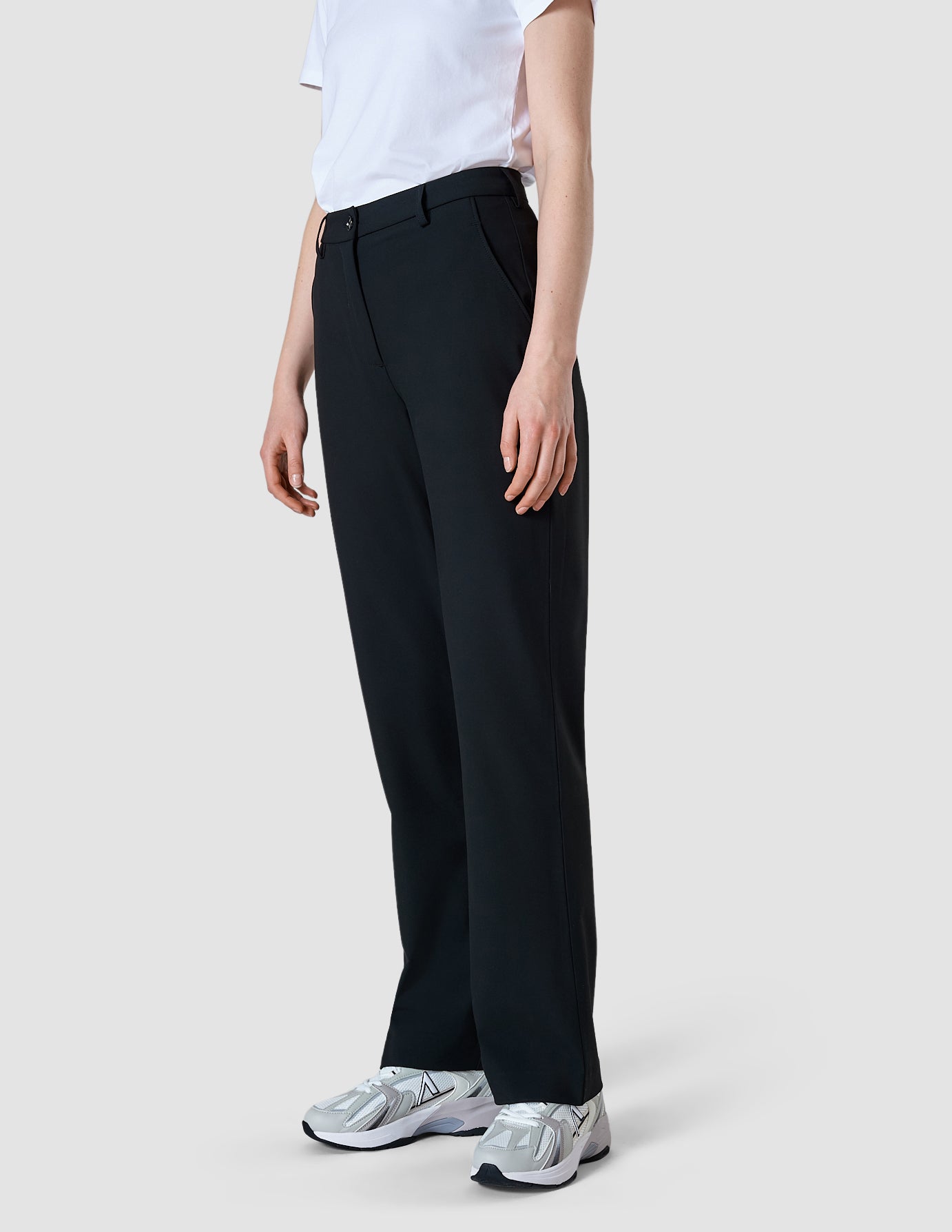 Women Essential Pants Black | SHAPING NEW TOMORROW