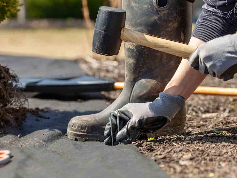 Installing Weed Block