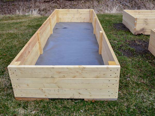 Raised Garden Bed with Fabric