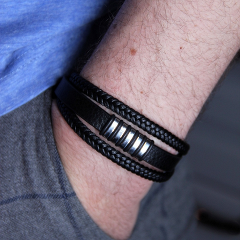 BRACELET-EN-CUIR-DOUBLE-COUCHES-PUNK