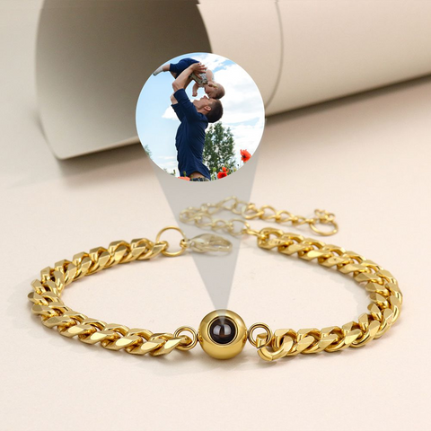 Bracelet chaine personnalisé avec une photo en or