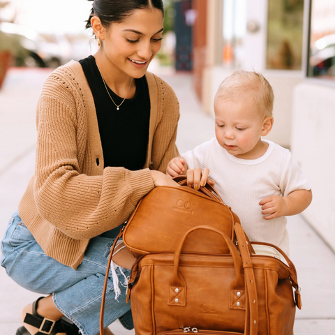 The Top 10 Must-Have Items for Your Diaper Bag