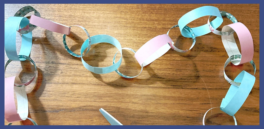 DIY Paper Chain for Christmas - Step 4