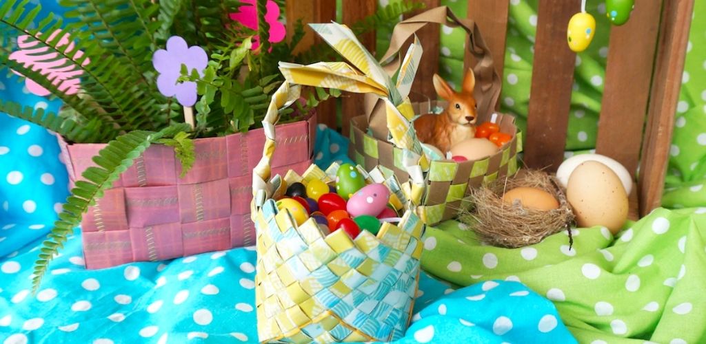 Make these woven paper baskets with reused wrapping paper