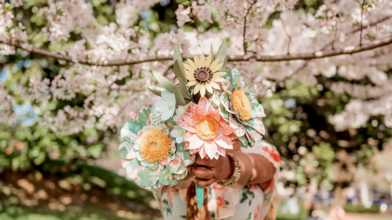 Paper flower bouquet - styled photo