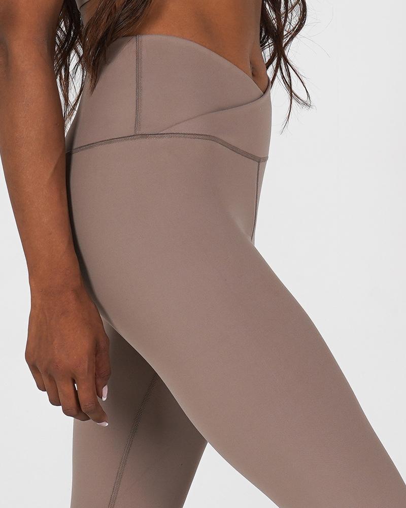 Define Leggings - Women's Gym Leggings - Almond