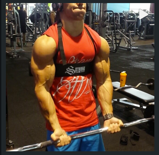 Eddy Ung training with the black Strong Lift Wear Arm Blaster!