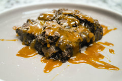 Receta de Brownies con caramelo salado