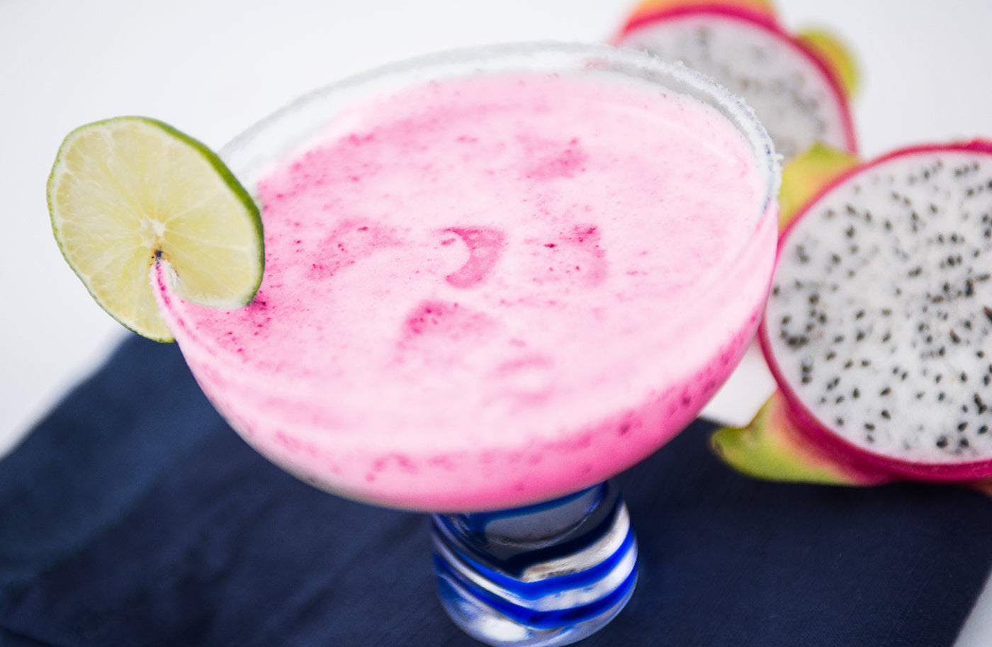 Recetas de bebidas: margarita de pitahaya con sal de mar – SAL ROCHE