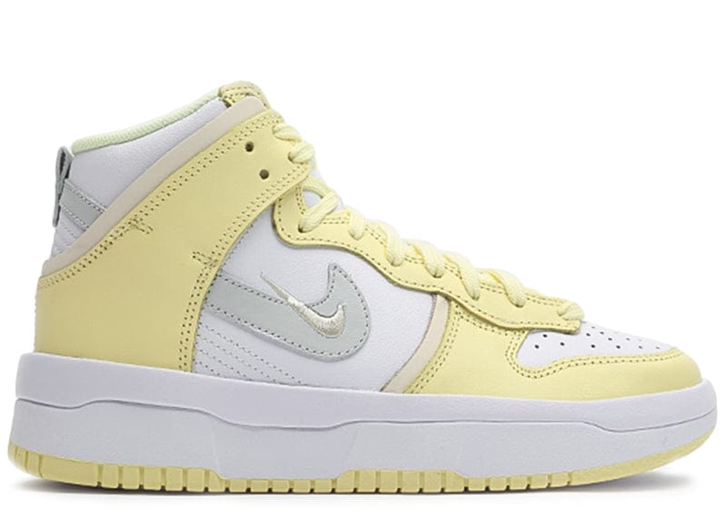 gold nike dunk