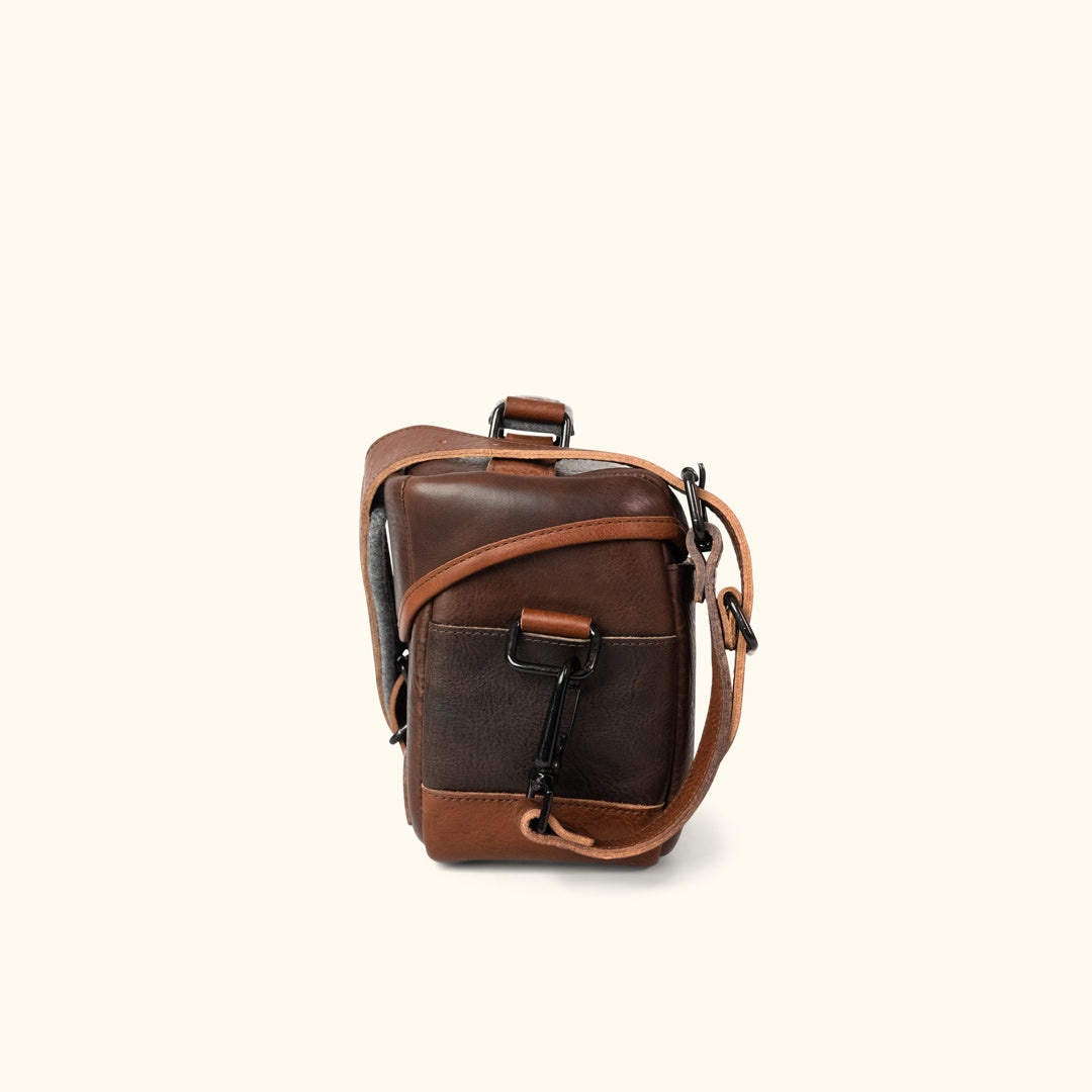 tan leather camera bag