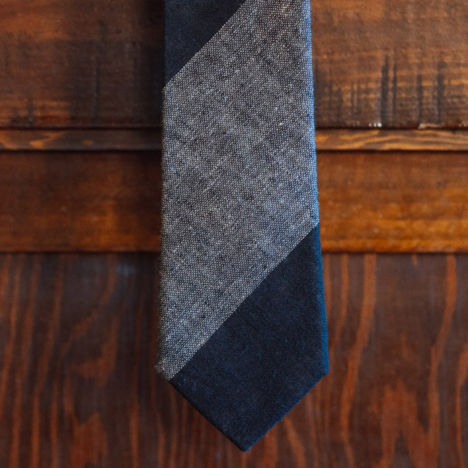 Heathered Stripe Cotton Necktie | Charcoal