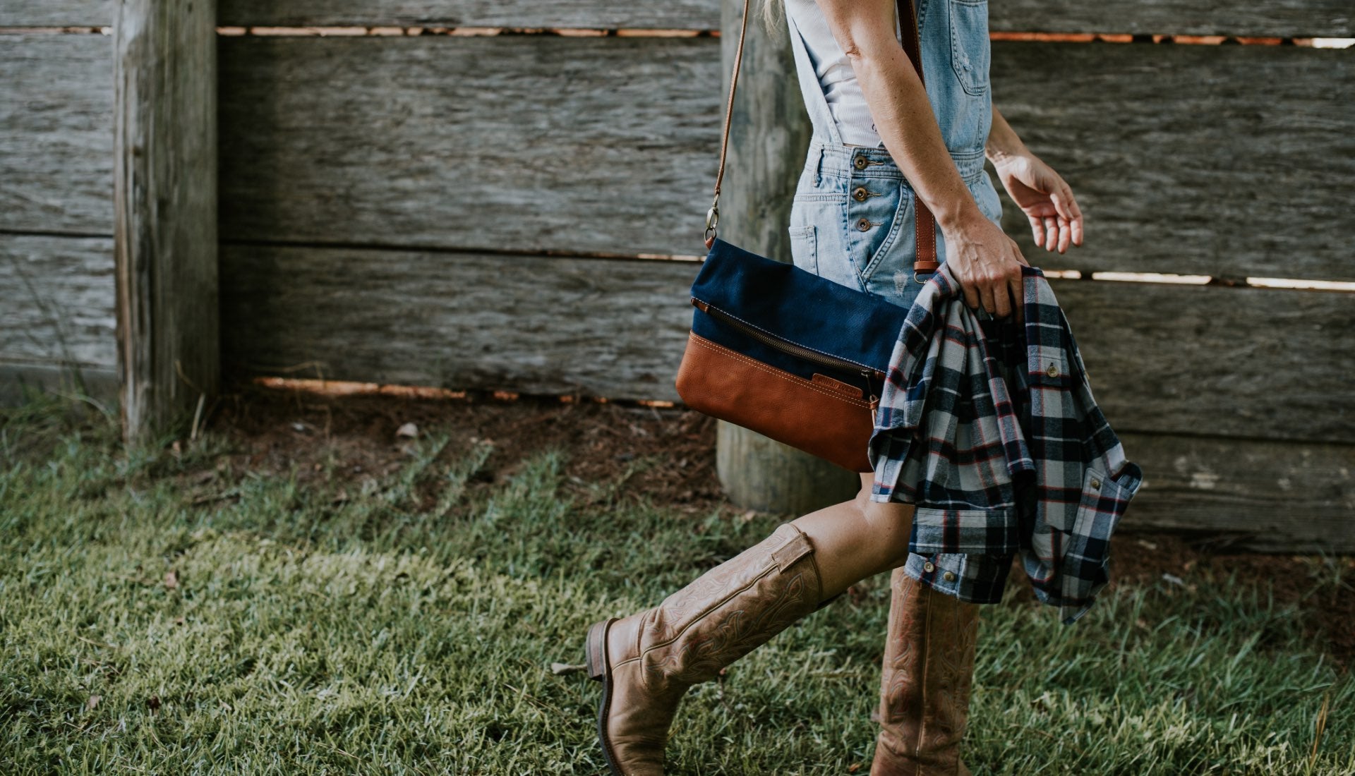 Madison Leather Crossbody Foldover Clutch | Saddle Tan