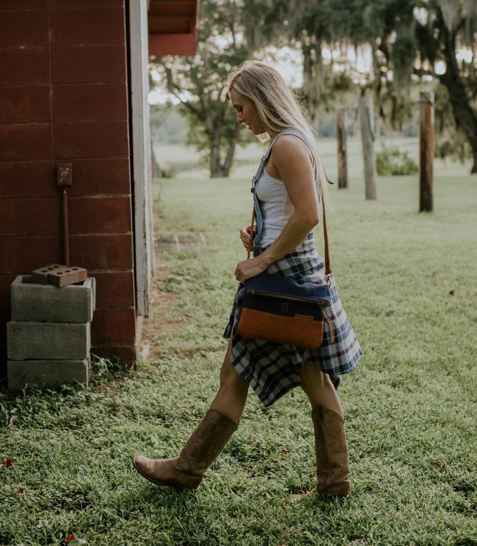 Madison Leather Crossbody Foldover Clutch | Saddle Tan