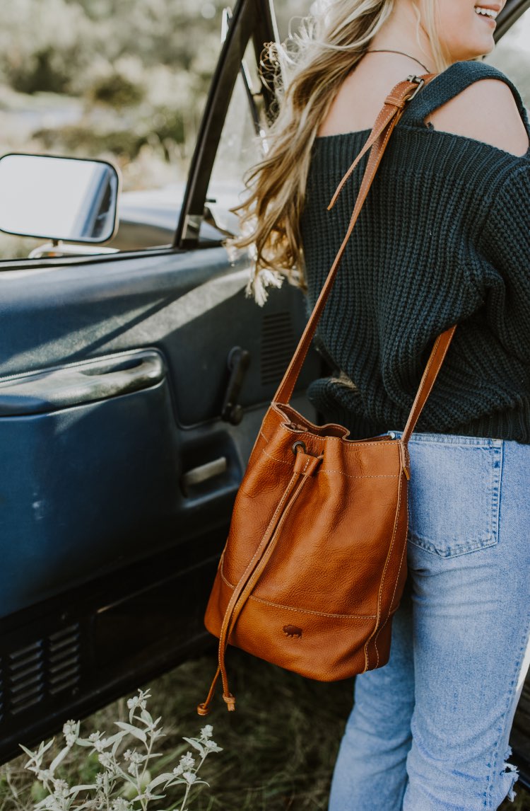 Madison Waxed Canvas Bucket Bag | Navy w/ Saddle Tan Leather