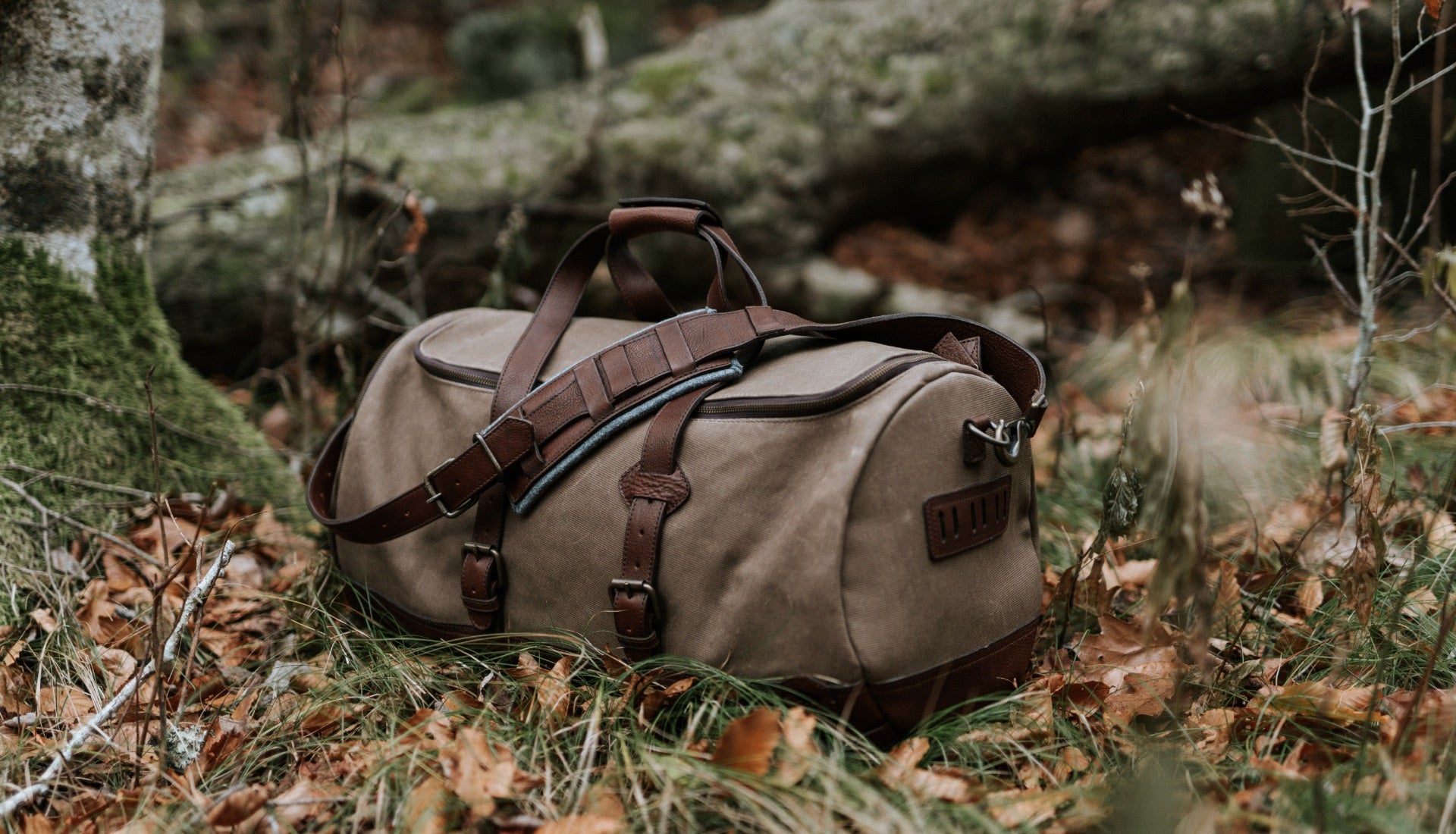 Dakota Waxed Canvas Military Sea Bag Backpack | Field Khaki w/ Chestnut Brown Leather