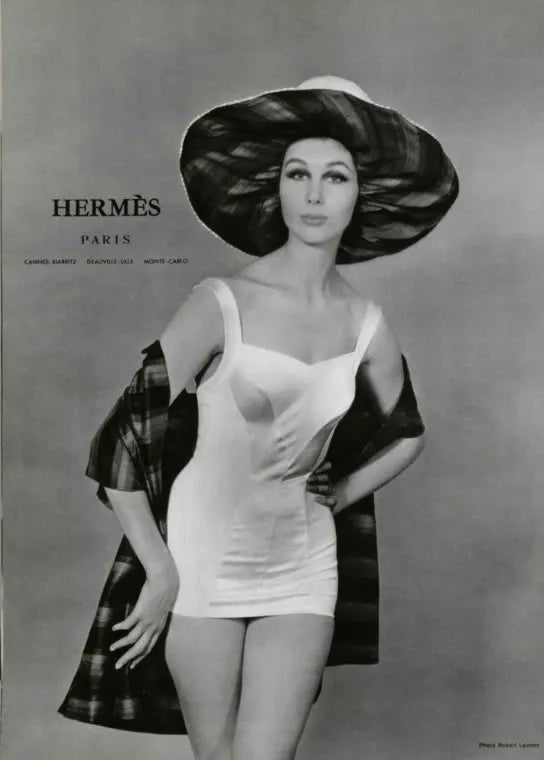 Annuncio di moda di Hermes Swimsuit degli anni '60