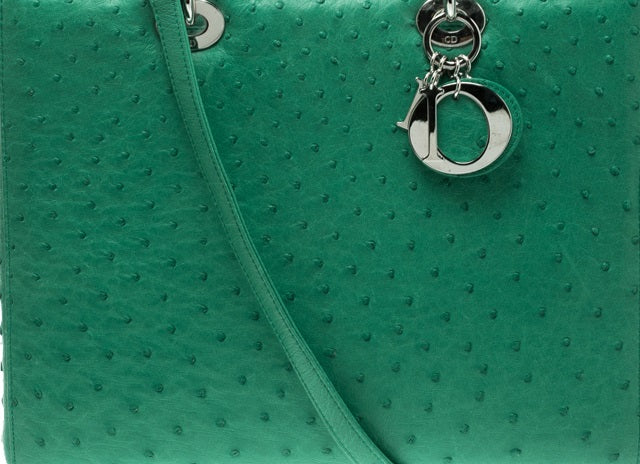 Ultimate Dior Leather Guide: ¿De qué están hechas las bolsas Dior? avestruz diior