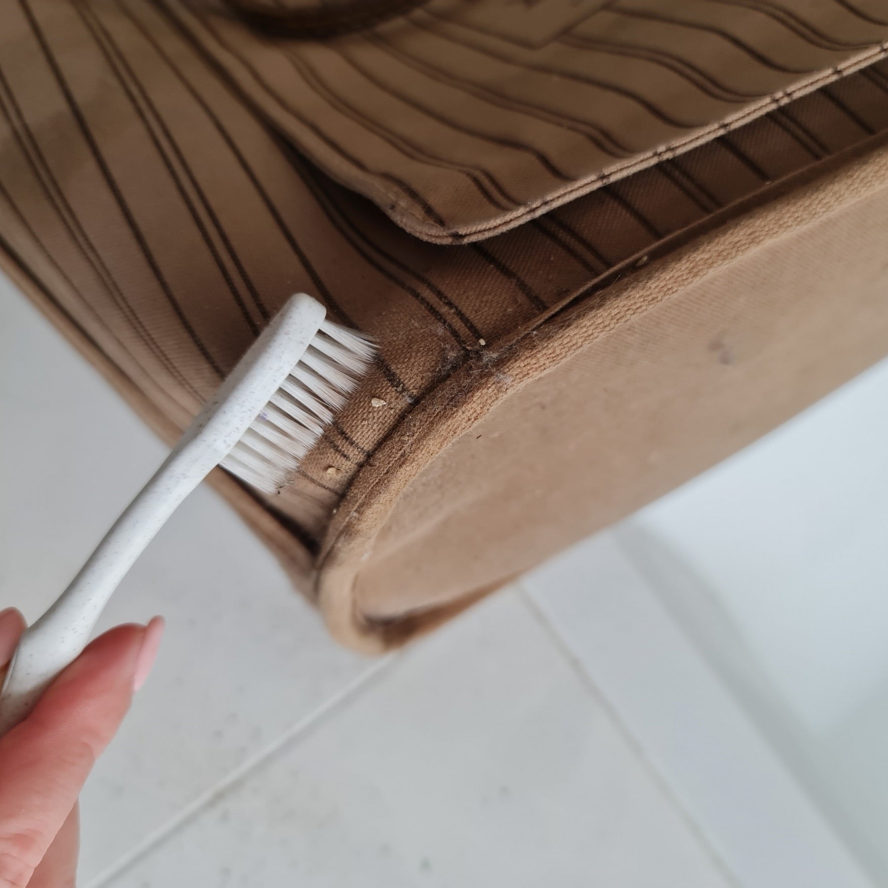 How to clean inside a Louis Vuitton bag 