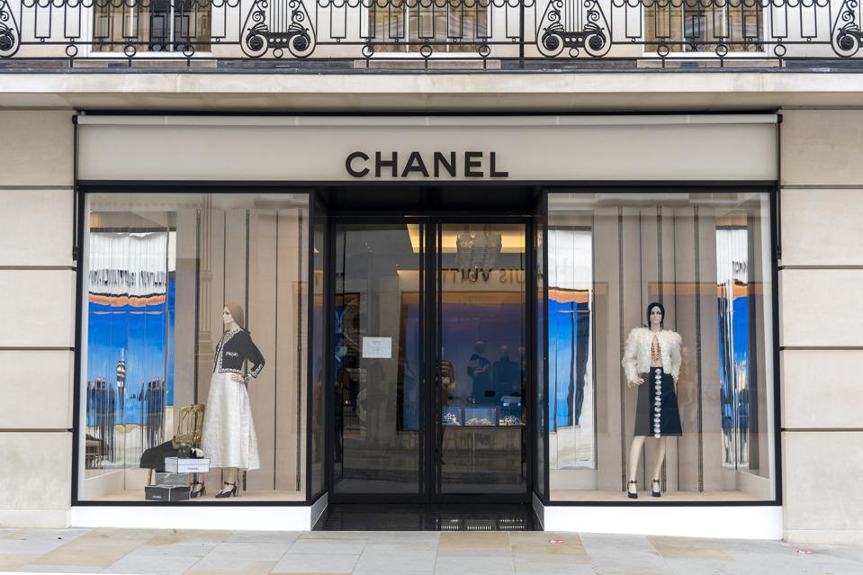 ¿Cuánto cuesta Chanel? Guía de precios de Chanel Boutique Chanel