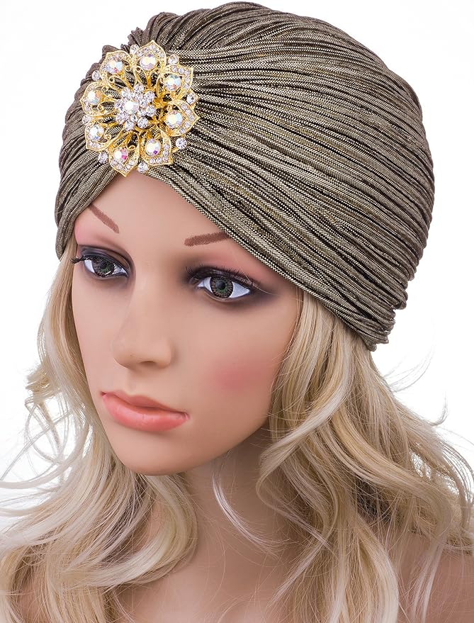 cloche hat for a gatsby party