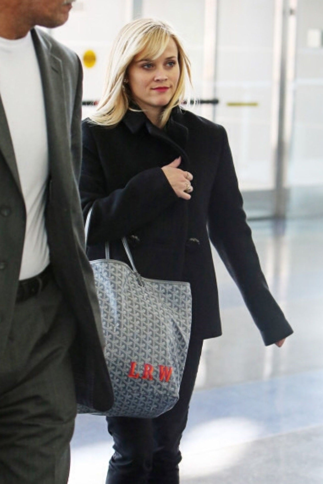 goyard st louis tote celebrities reese witherspoon