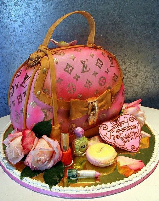 louis vuitton pink cake