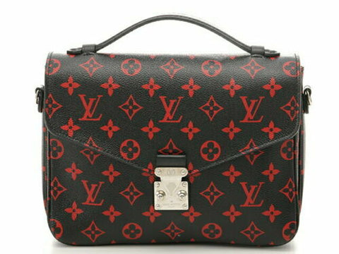 Before you Buy: Louis Vuitton Pochette Metis Common Issues / Cracking –  Bagaholic