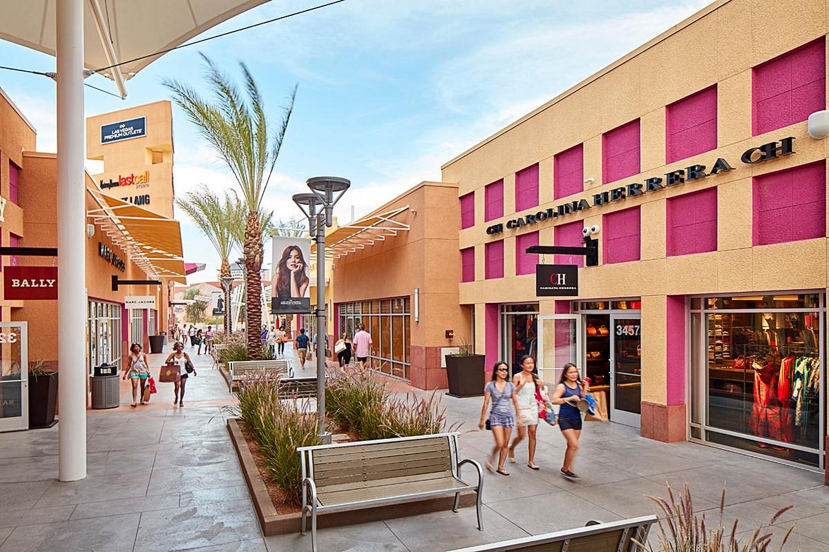 top gucci outlets locations in las vegas