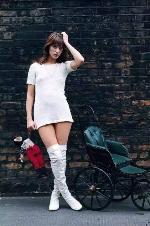 70s female outfit ideas jane birkin over-the-knee boots