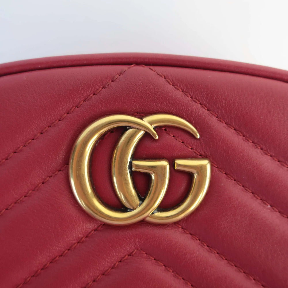 Gucci Bolso GG Marmont de Piel Acolchada Roja Bagaholic