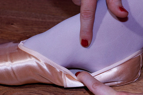 where to place ribbon in pointe shoe