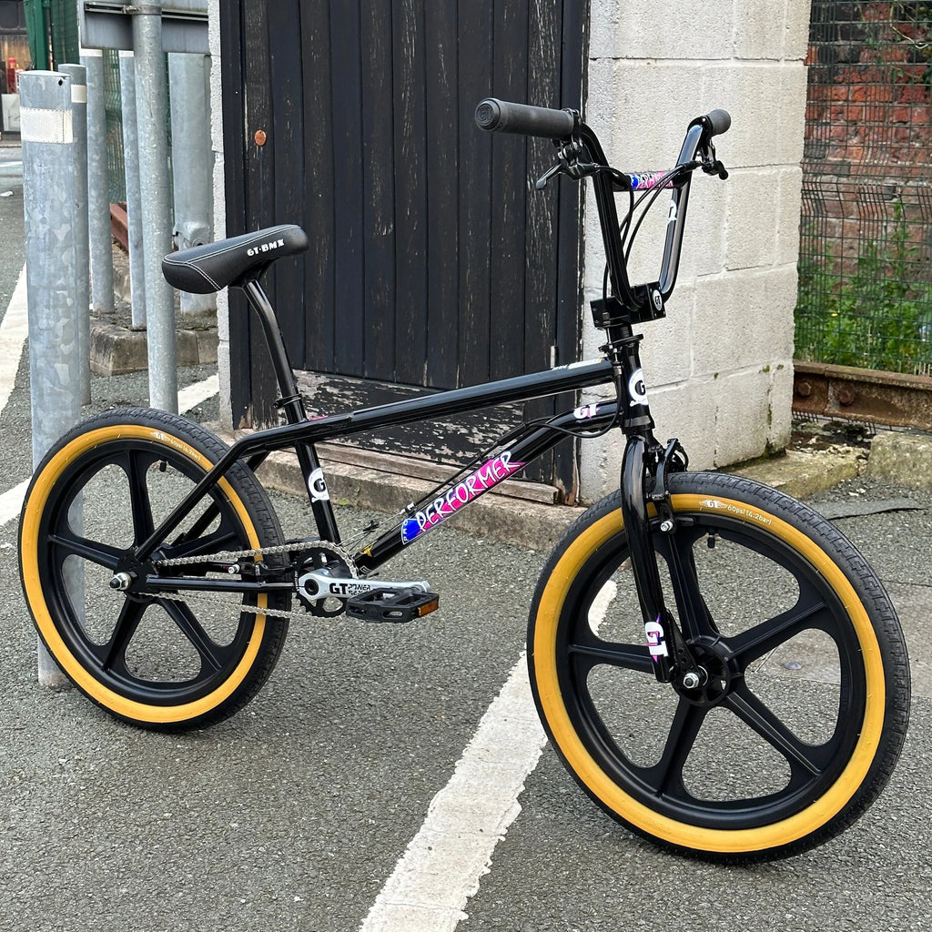 gt signature series bmx