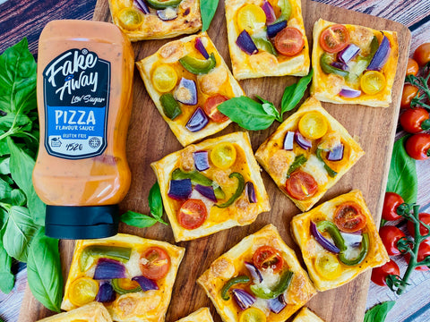 carrés de légumes avec sauce à pizza fakeaway