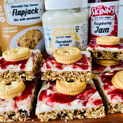 Flapjacks Jammy Dodger com biscoitos de geléia magros