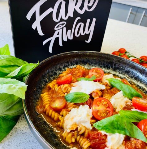 Pomodoro & Fusilli Con Mozzarella