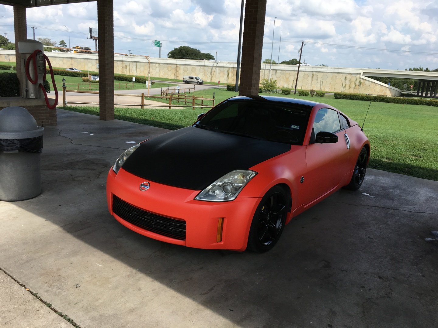 Matte Chrome Gold Vvivid Vinyl Wrap for Sale in Las Vegas, NV - OfferUp