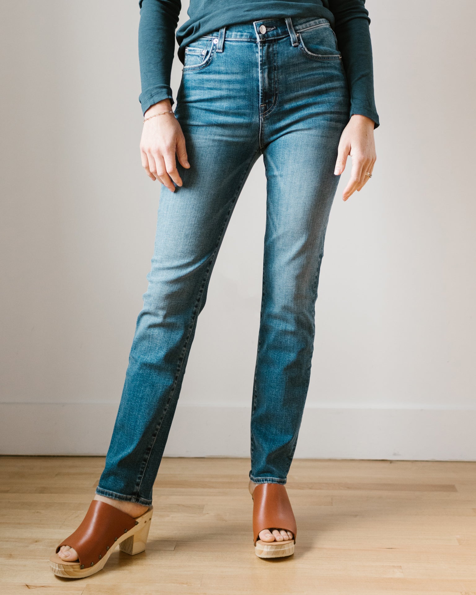 Women's Urban Bliss Blue Straight Jeans
