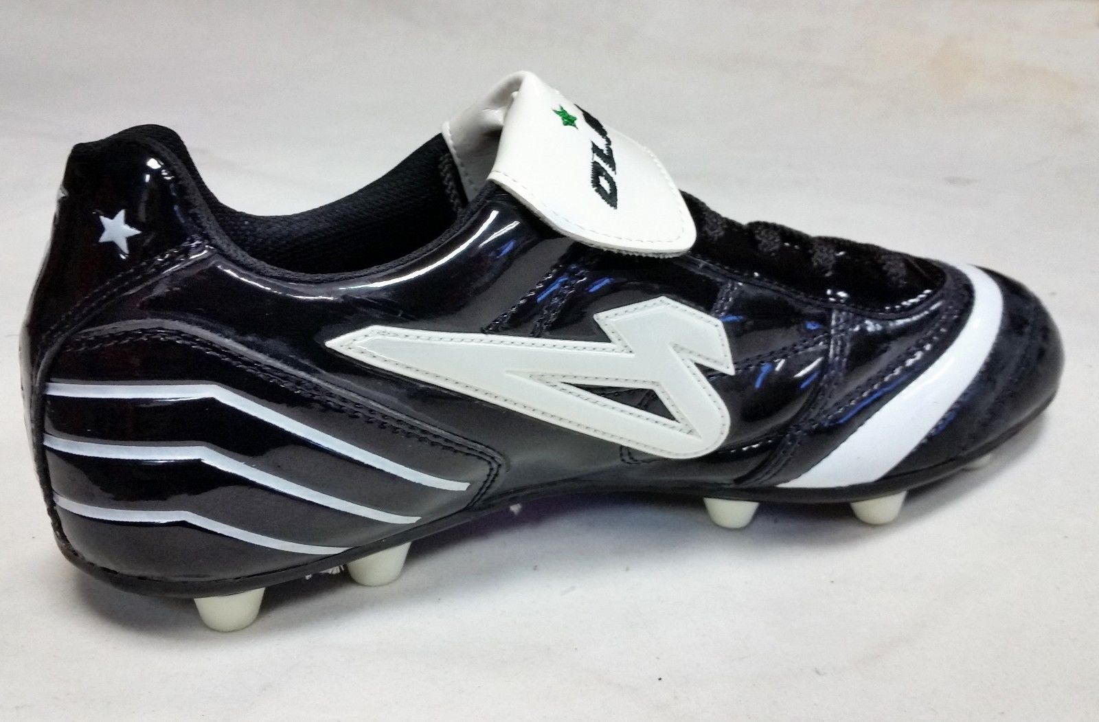 olmeca soccer shoes