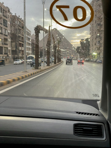 Khufu pyramid from taxi 