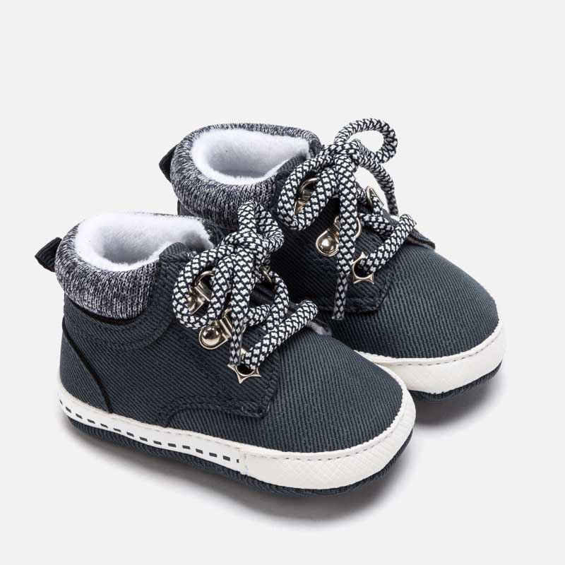 baby shoes with laces