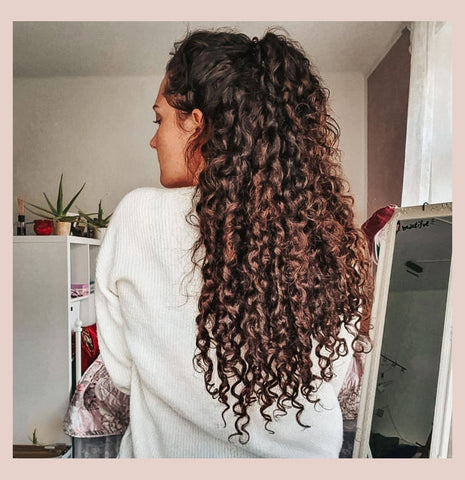 Latest curly weaves hairstyles - YEN.COM.GH