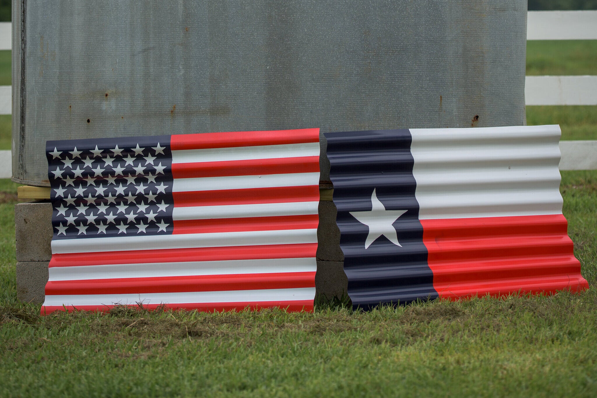 Metal American Flag Decoration