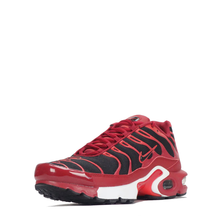 nike red trainers junior