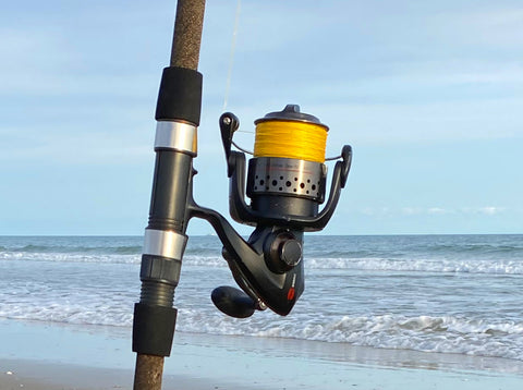Surf fishing with spinning reel