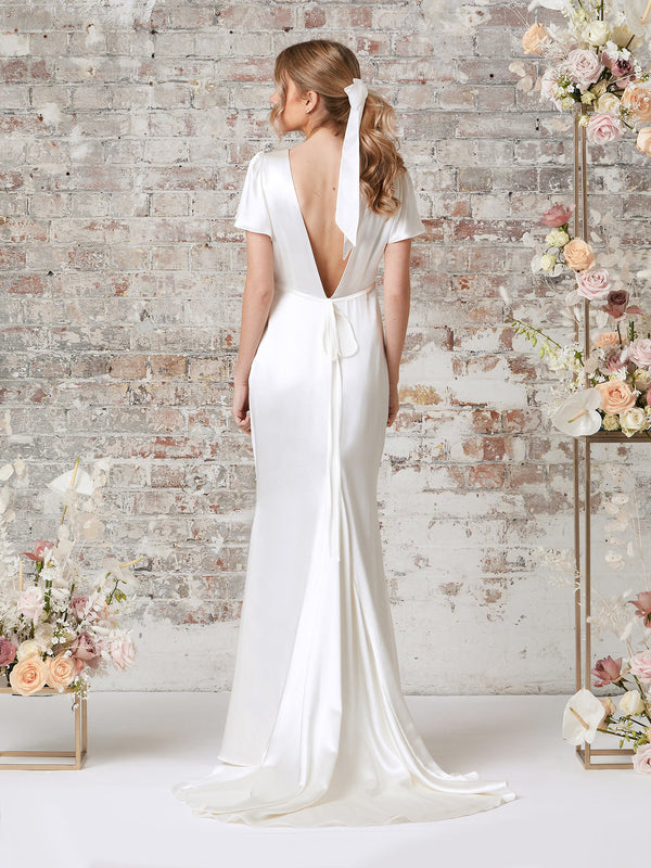 White Lace Flower Beading Bra Wedding Dress – Ame_handmadesg