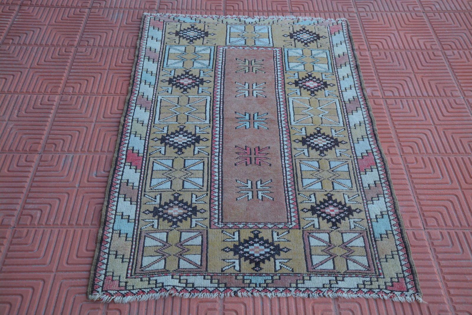 Yellow Bathroom Rug, Doormat Rug, Small Vintage Rug, Bohemian Rug, Vintage  Small Rug, Gold Rug, Small Rugs, Entry Rug, 3.1 x 3.9 Feet AG1972