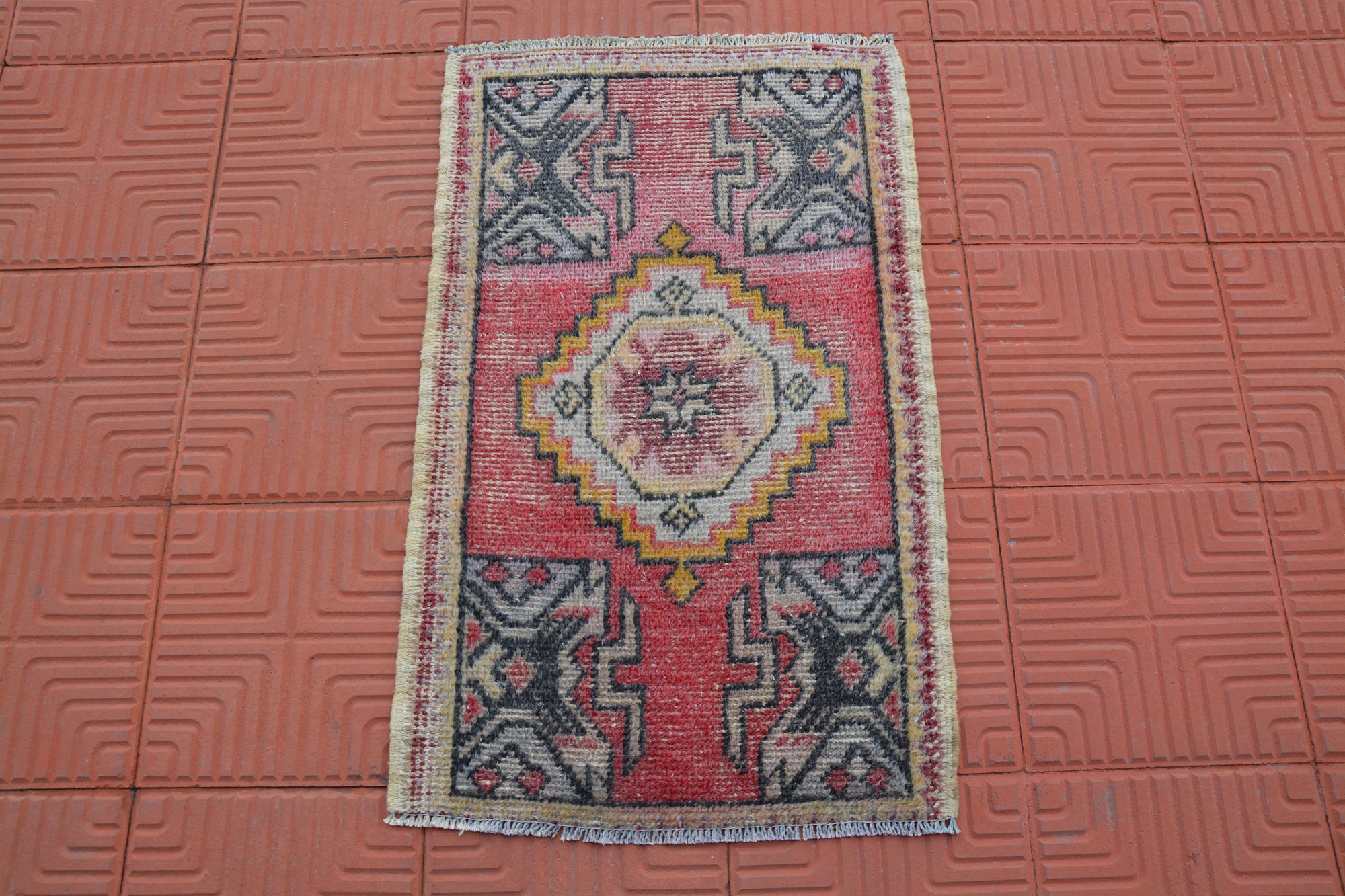 Turkish Yoga rug, Vintage Rug, rug 3x4, red and blue rug, indigo rug,  christmas rug, bathroom rug, natural wool rug, 2.6 x3.8 Ft AG534