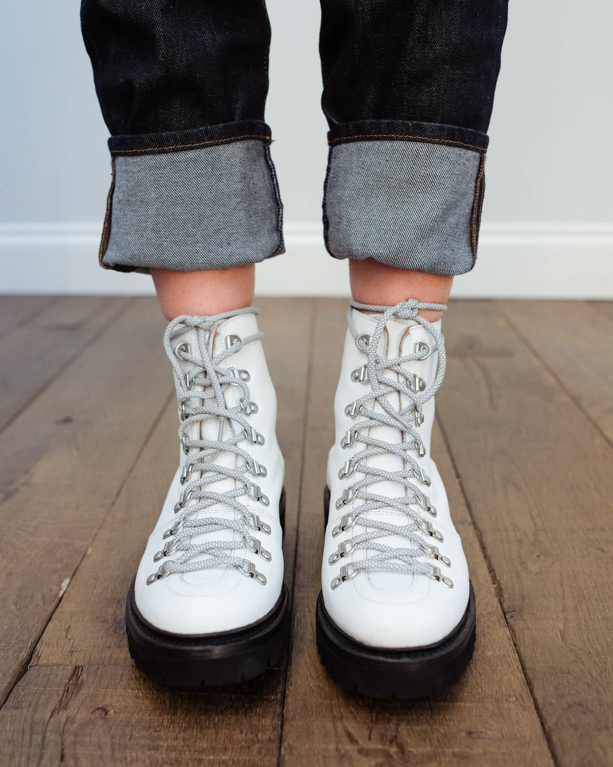 Grenson Nanette ski boot in white 